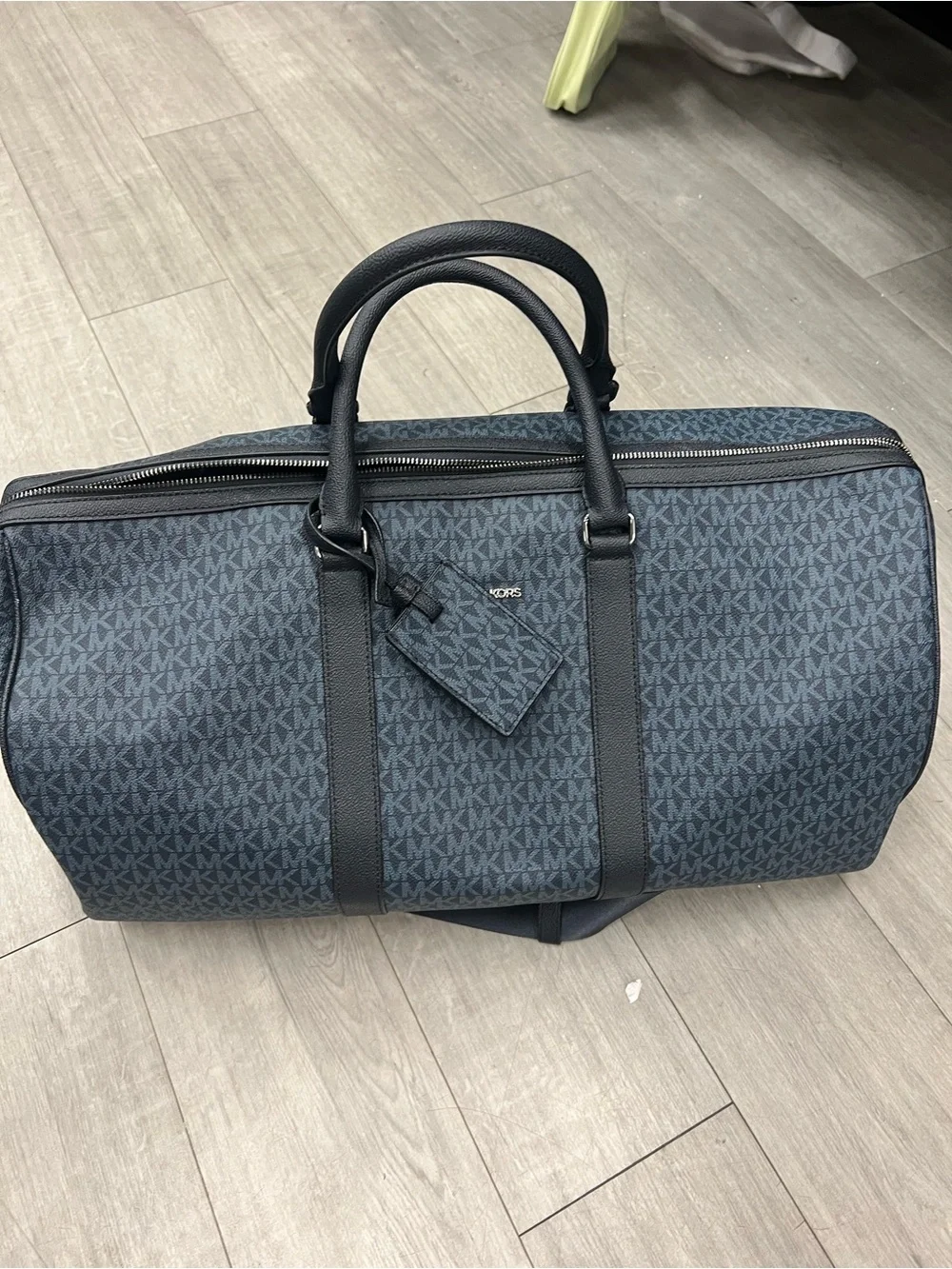 Michael Kors Men’s Harrison weekender Navy/Black Signature Duffel Bag